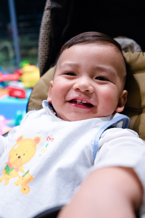 Vợ chồng Jennifer Phạm mừng sinh nhật con trai út